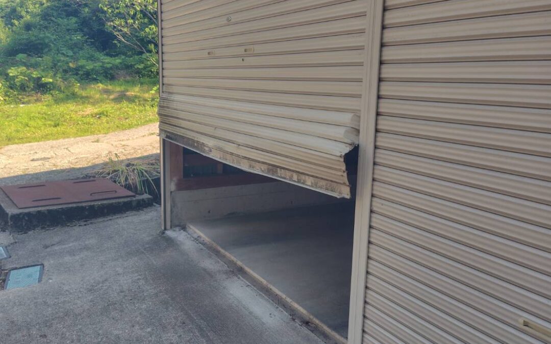 シャッタースラット修理いたしました